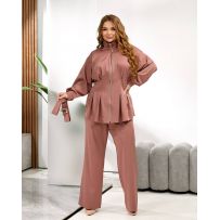 Елегантний, стильний жіночий костюм капучино №595547