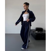 Стильний зручний костюм з лампасами на змійці синій №597445