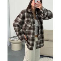 Стильна та яскрава весняна сорочка з легкої тканини №597564