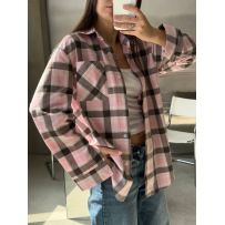 Стильна та яскрава весняна сорочка з легкої тканини №597568