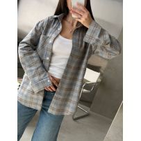 Стильна та яскрава  весняна сорочка з легкої тканини №597576